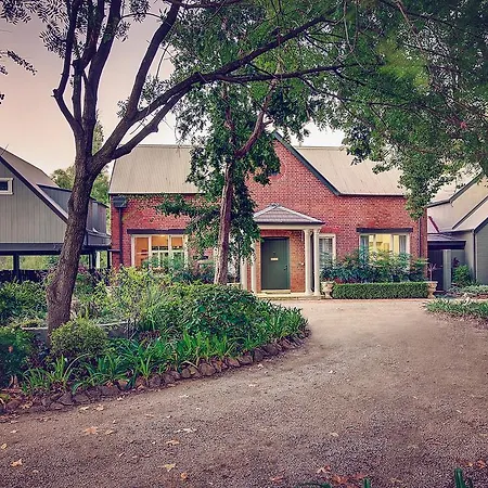 Evanslea Luxury Boutique Accommodation-2